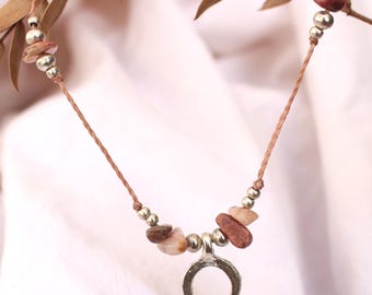 Collier « Manui » en argent avec pendentif lune et pierres précieuses
