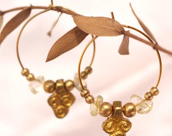 Boucles d'oreilles créoles « Florence » avec pendentif en spirale et pierres précieuses