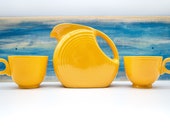 Vintage 1950s Fiesta Daffodil Yellow Disc Pitcher 5 1 2 quot Two Tea Coffee Mugs Fiestaware Juice Milk Water Homer Laughlin FREE SHIPPING