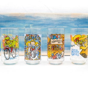 Vintage 1981 Mcdonald’s Muppets Drinking Glasses &#39;The Great Muppet Caper&#39; Collector Series - FREE SHIPPING