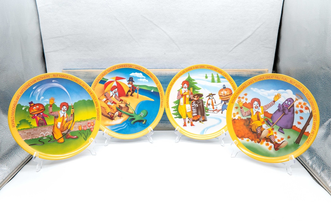 80' McDonald's Plastic Plate×4 マクドナルド絵皿 マクドナルド絵皿ハンバーグラー | ROBOTROBOT