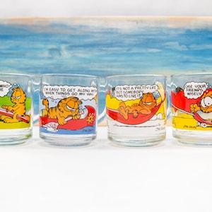 Vintage 1987 McDonald&#39;s Garfield Glass Mugs