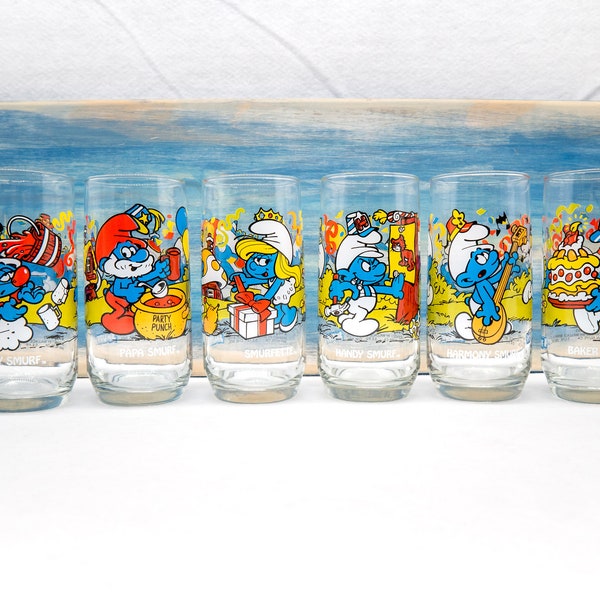Vintage 1983 Peyo Smurfs Glasses - All Set Glasses Available - Papa Smurf, Smurfette, and more! FREE SHIPPING