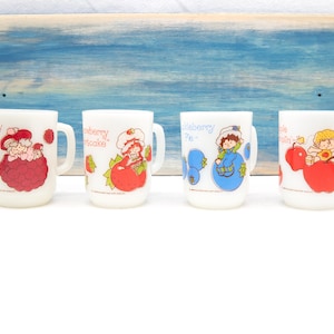 Vintage 1980 Strawberry Shortcake Anchor Hocking Milk Glass RARE Coffee Mugs FREE SHIPPING