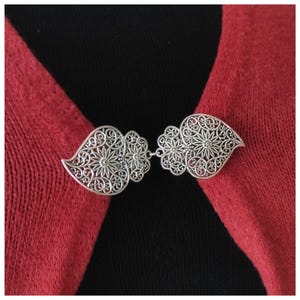 Silver filigree brooch, beautiful brooch, sweater clip, shawl pin brooch, jacket clip, cardigan pin, gift useful for mom, sweater pin