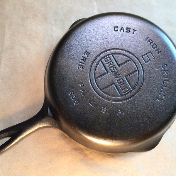 Collector Condition - Griswold Large Block Logo Smooth Bottom #6 Cast Iron Skillet (1930s)