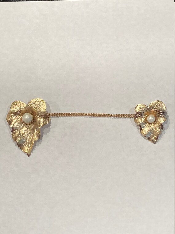 1940's Costume Jewelry (8 Pieces Included)