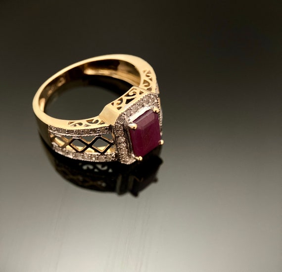 Ruby & Diamond Gold Ring, 14K Yellow cocktail rin