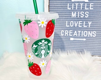 Strawberries and Daisies Starbucks Cold Cup | Strawberry Cup | Boho Strawberry Cup | Pink Strawberries | Daisy Cup | Awayuki Strawberry