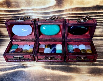 Beginner's Crystal Set, 9 Pieces, Chakra Cube Set, Chakra Crystal Set with Box and Palm Stone