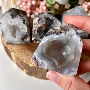 Geode Agate Tower, twr270, Druzy Agate Tower, Druzy Crystal Point