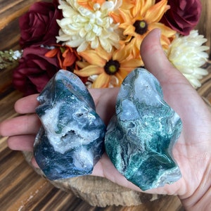 Moss Agate Flame, Crystal Flame Carving, twr350