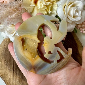 Druzy Agate Fairy, Crystal Fairy, Fairy and Moon Carving, Druzy Agate Moon, crv392.3
