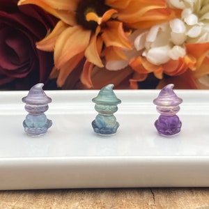 Rainbow Fluorite Cat with Witch Hat, crv101, Crystal Cat Carving, Tiny Crystal Kitten, Mini Fluorite Cat