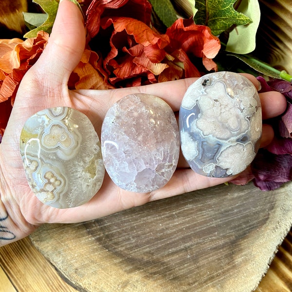 Flower Agate Palm Stone, shp175, Sakura Agate Palm, Crystal Palm Stone