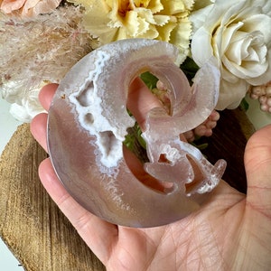 Druzy Agate Fairy, Crystal Fairy, Fairy and Moon Carving, Druzy Agate Moon, crv392.2