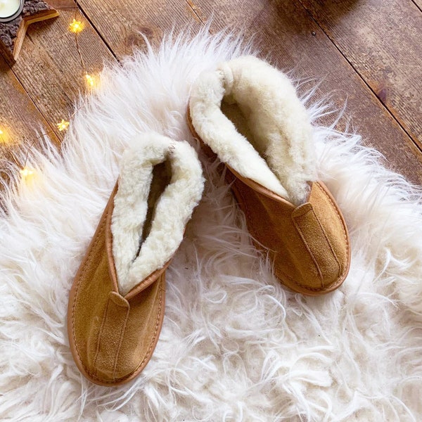 DAKOTA Ladies SHEEPSKIN BOOT Slippers