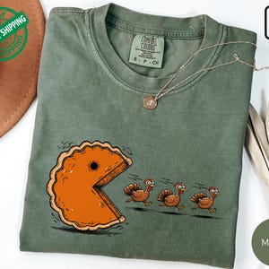 Comfort Colors Thanksgiving T-Shirt, Pumpkin Pie Chasing Turkey Shirt
