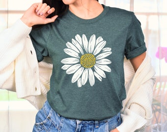 Daisy Shirt, Wildflower Shirt, Boho Shirt, Floral T-shirt Gift, Birth Month Flower, Gift For Sister, Summer Shirt, Women Shirt, Flower Shirt