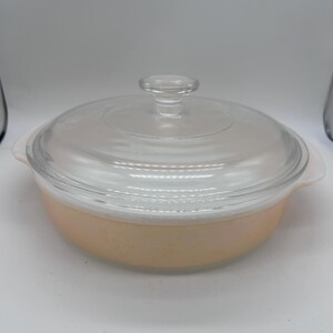 Fire King peach 8&quot; lidded baking dish #450