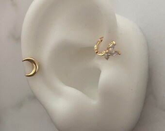14K Gold Plated High Quality Stainless Steel Single Gold Mini Crescent Moon Flat Laret Screw Stud Cartilage Helix Tragus Earring HE06