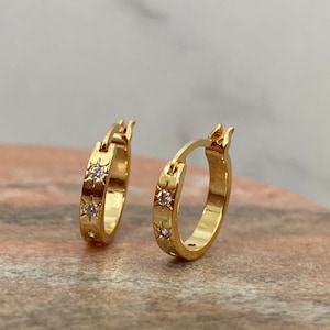 Stunning Real 18K Gold Plated Mini 0.3cm Baby 1.1cm Diameter Sun Etched CZ Cubic Zirconia North Star Huggie Sleeper Hook Hoop Earrings Gift