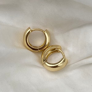 Stunning Real 18K Gold Plated Baby Mini Chubby 0.6cm Thick 0.9cm Diameter Huggie Sleeper Hoop Earrings Gift