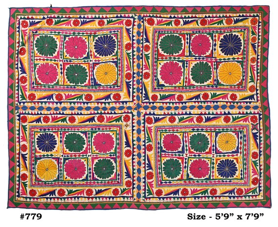Old Embroidered Mirrorwork Blouse from Kutch - Ca 1930 Old Embroidered Mirrorwork Blouse from Kutch - Ca 1930