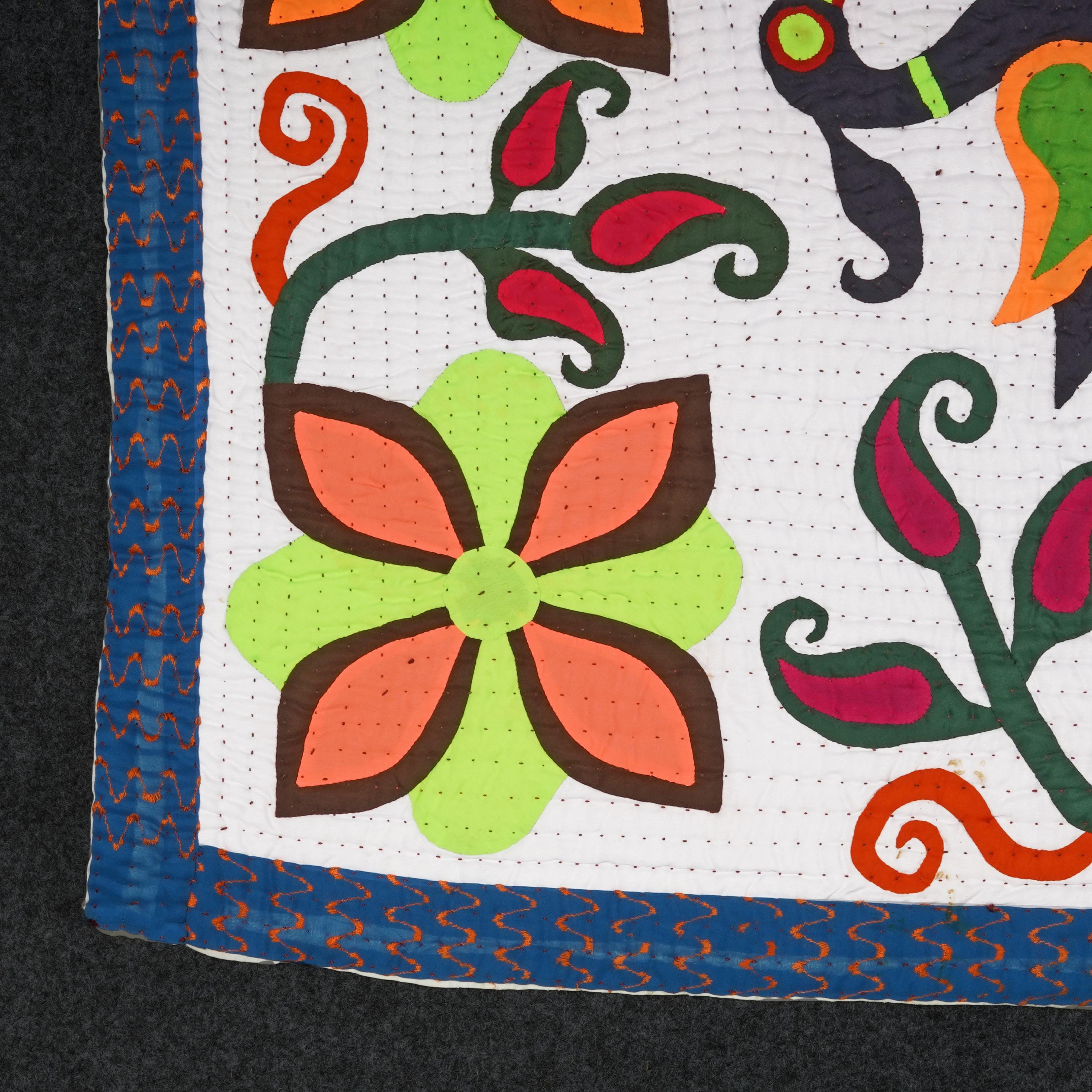 Motif Floral Harmonieux Pour La Décoration Intérieure. Noir Et Blanc