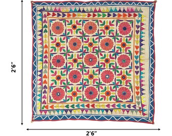 Tenture Murale Brodée Main Gujarat 2,9x2 Ft - Motifs Floraux Et Paon, Rouge Vintage