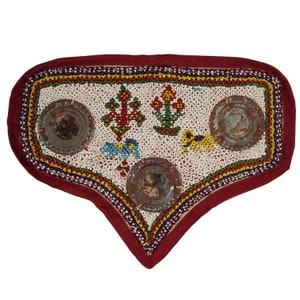 Bandanwar traditionnel fait main avec perles à accrocher au mur | Décoration de maison suspendue pour porte d&#39;entrée | Art mural textile gujarati avec perles du Rajasthan