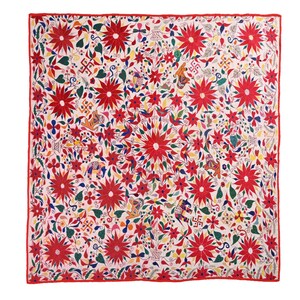 Vintage Gujarati Wall Decor Textiles Indian Cotton Hand Embroidered Boho Floral Tapestry Handmade Floral Work Wall Hanging Wall Art Tapestry