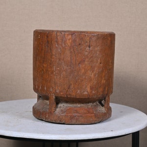 Vintage Himachal Holz Aufbewahrungstopf, Holztopf, Bleichmittel Töpfe / indische Töpfe / authentischer nepalesischer Krug Matka Original handgefertigtes Matka
