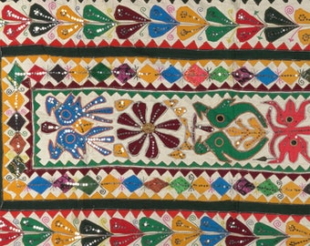 インドのアップリケ手刺繍の壁掛けグジャラート織物、ホーム