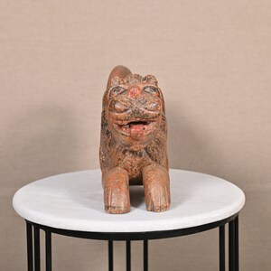 Vintage Hand Carved Wooden Lion Sculpture Wood Carving Sculpture African Animal Figurine Wild Animals Statue Roaring Lion Figurine