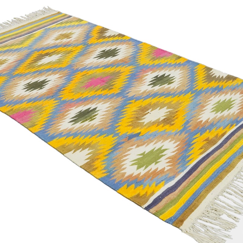 Punjabi Rug Pattern Vintage Handwoven Cotton Reversible Rugs Eco-friendly Punjabi Dhurrie ...