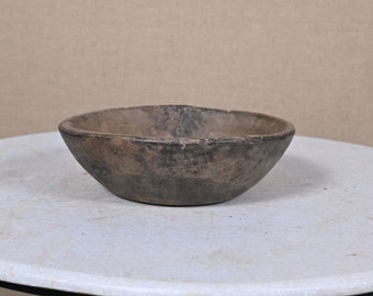 Vintage Handcarved Wooden Bowl Rustic Farm House Style Table Top Decorative Gift Item Handmade Collectable Mid-Century Wood Bowl