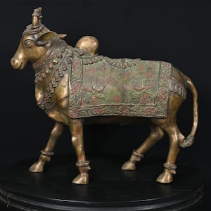 Brass Kamdhenu Cow Figurine and Statue Big Size Nandi Statue Hindu Bull God Sculpture Home Decor and Decorative Gift Item