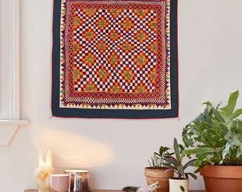Arazzo Specchio Seta Filo di lavoro 40-50 anni, Indiano Gujarati Antico Tessuto Fatto a Mano, Arazzo da Parete Banjara Vintage Arte Tribale