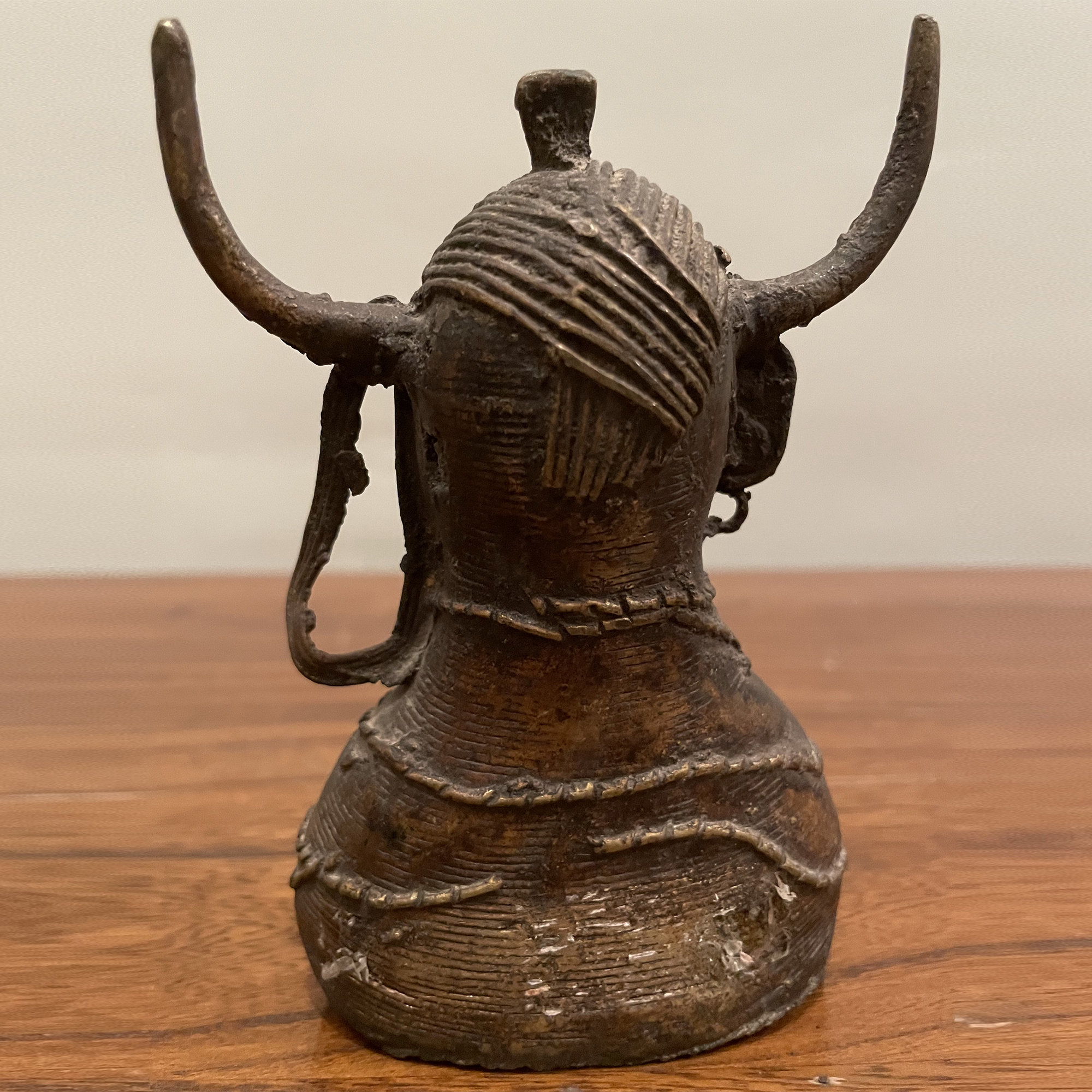 ビンテージ工芸品インド真鍮、古いアンティーク部族の置物