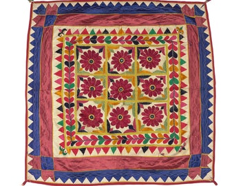 ヴィンテージインド刺繍タペストリー：花柄壁掛け、60x40 - Etsy 日本