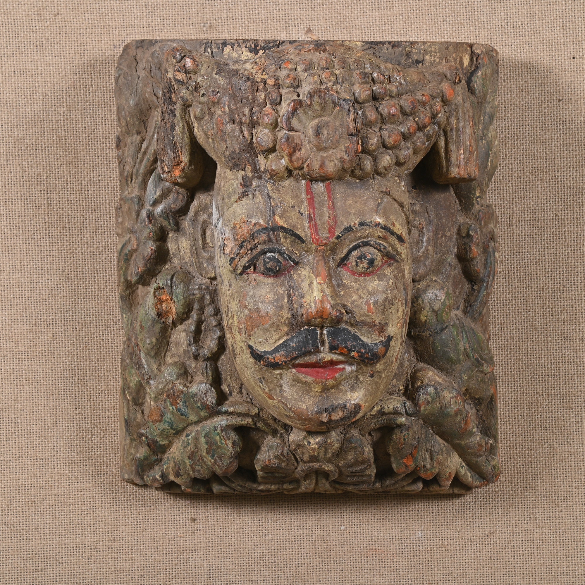 ヴィンテージ木製手彫りキングフェイスマスクアンティーク調塗装済み