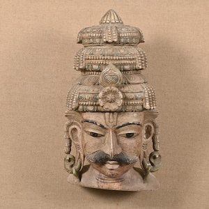 Vintage Wooden Carved South Indian King Mask, Traditional Wall Mask, Wall Hanging, Wooden Wall Statue, Handcrafted Wall Decor Figurine