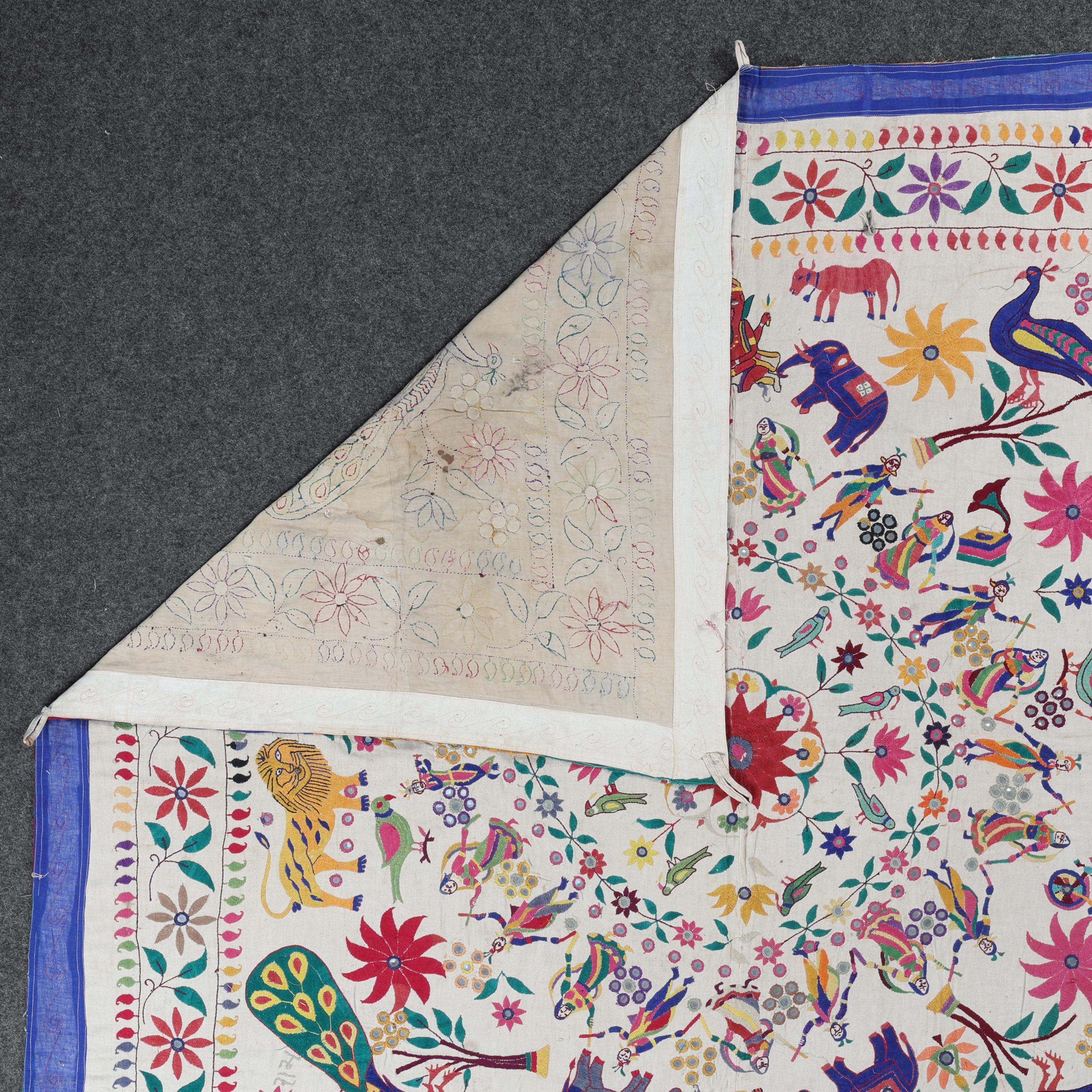 インド グジャラート州 工芸品 テキスタイル「花 壁掛け」 il_fullxfull.6743016799_p6uh.jpg