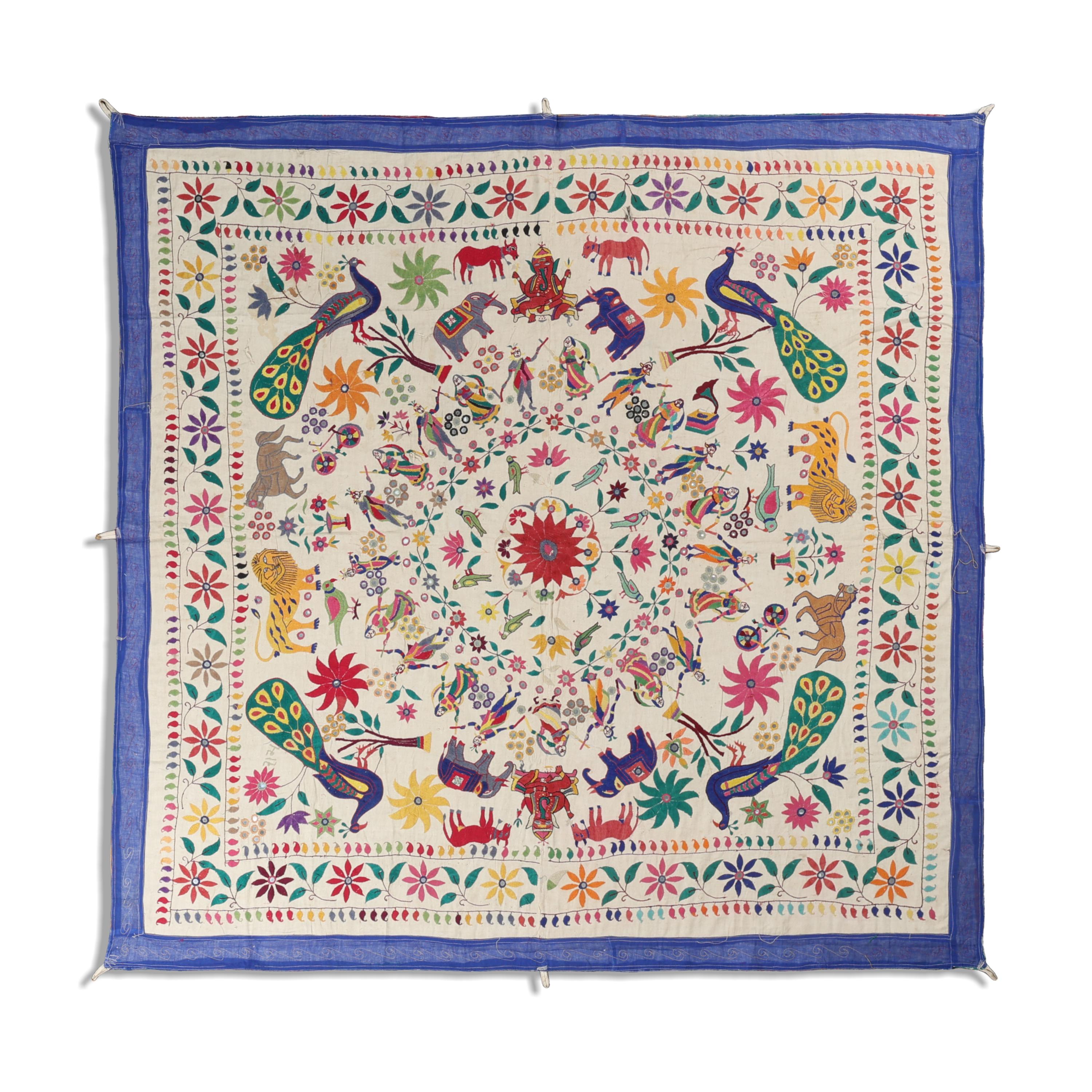 インド グジャラート州 工芸品 テキスタイル「花 壁掛け」 インド グジャラート州 工芸品 テキスタイル「花 壁掛け」