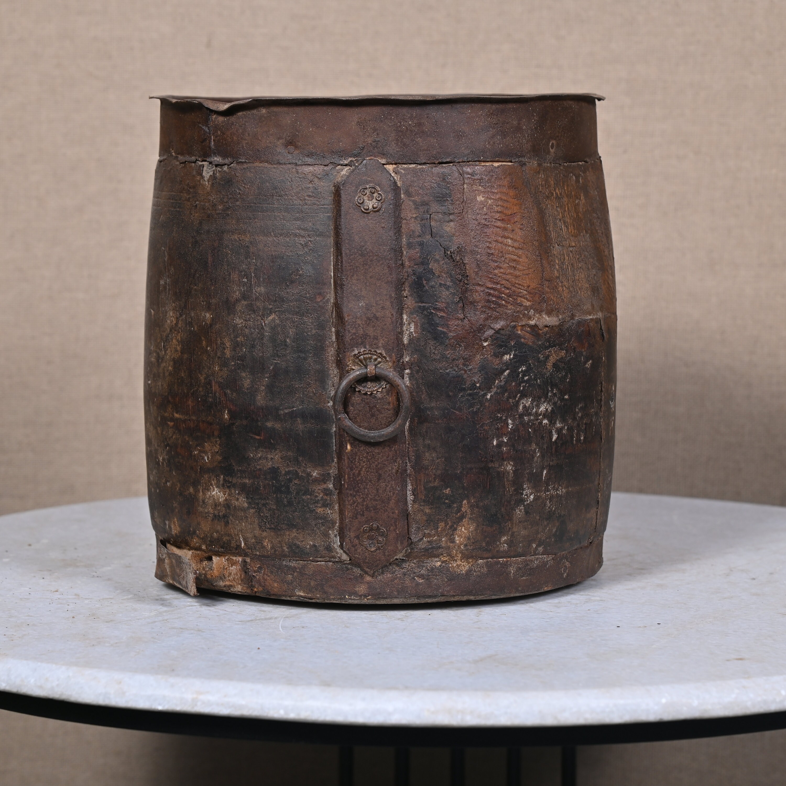 Wooden Himachal Pot Vintage Wood & Iron Barrel Rustic Miniature Wooden Barrel with Metal Rings Hand Carved Wooden Home Decoration