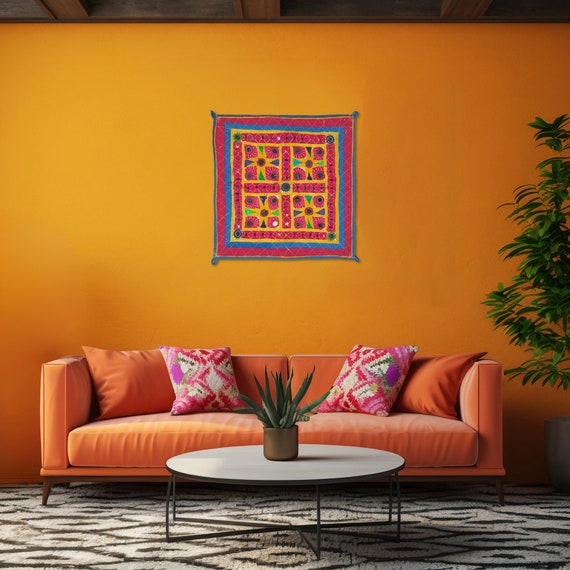 Vintage motifs floraux gujarati brodés à la main textile traditionnel