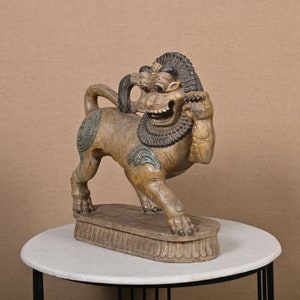 Vintage Wooden Hand Carved Beautiful Design Lion Figure Painted Sculpture African Hand Carved Statue Mid Century Wooden Lion Figurines