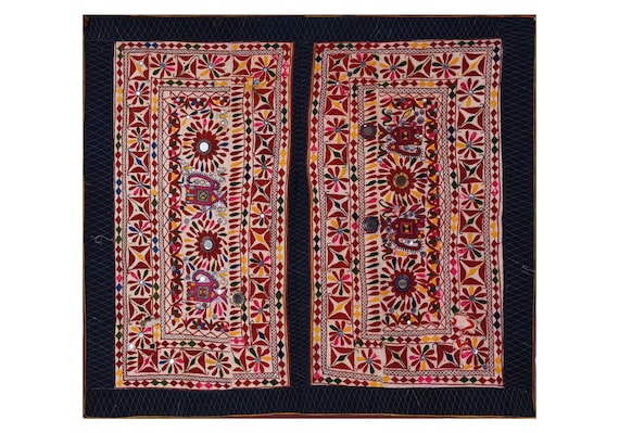 Tenture Murale Patchwork En Soie Et Coton - Vintage Floral - Inde - 81x81 Cm