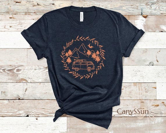 Roadtrip T-Shirt for Nature Love Hippie Soul Camper Women Vanlife Positive Vibes T-Shirt for Outdoor Camping Travel Discover Adventure